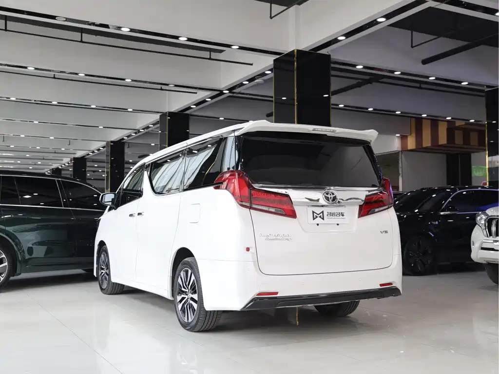 Toyota Alphard 2019 — фото 15