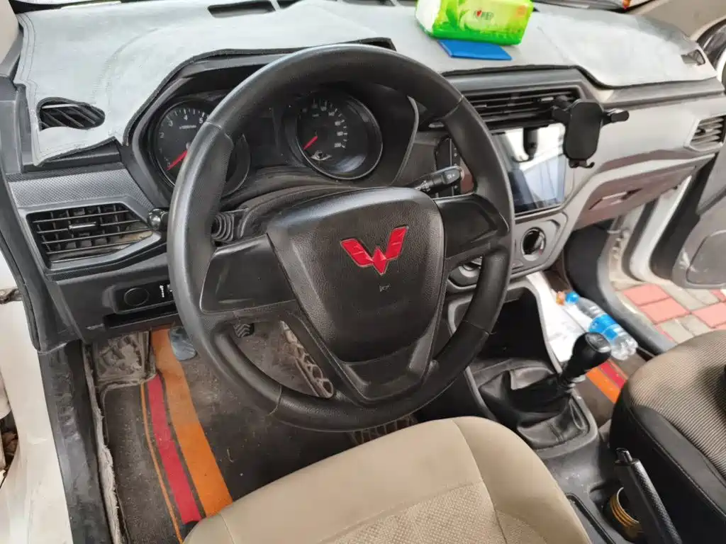 Wuling Hongguang 2023