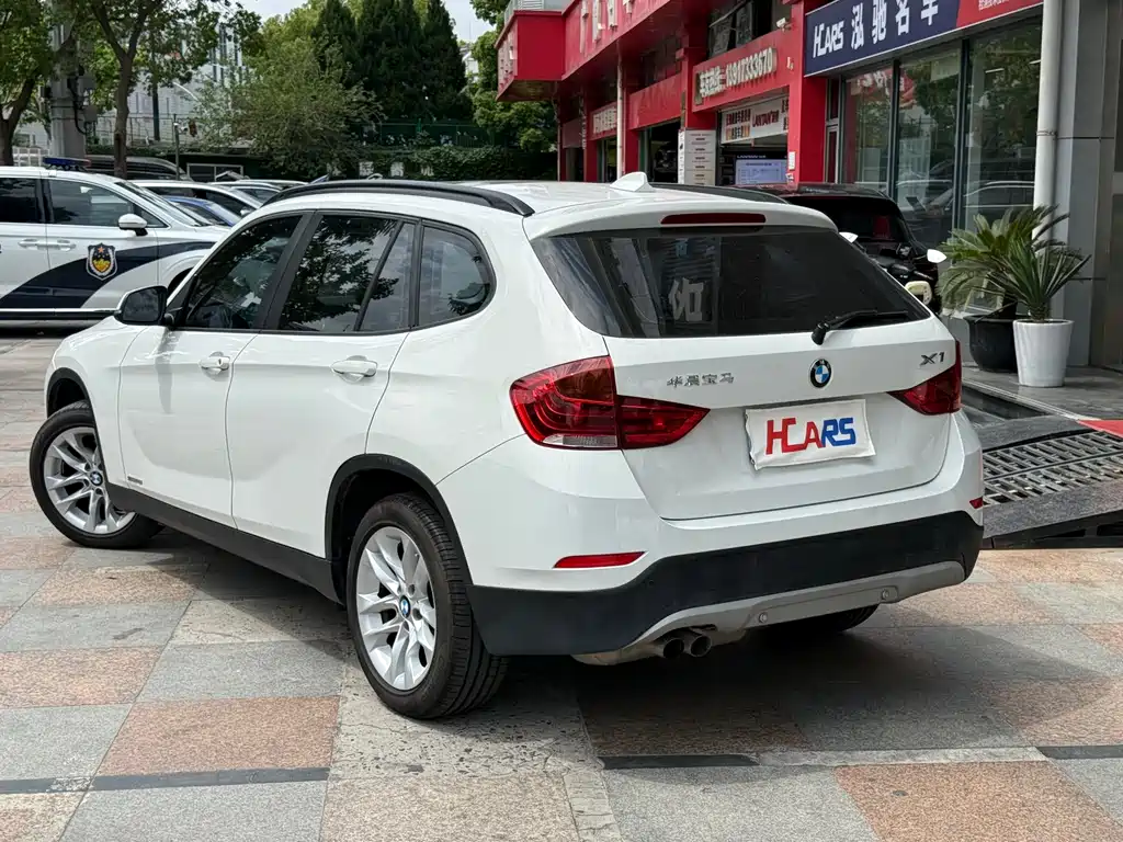 BMW X1 2014 — фото 14