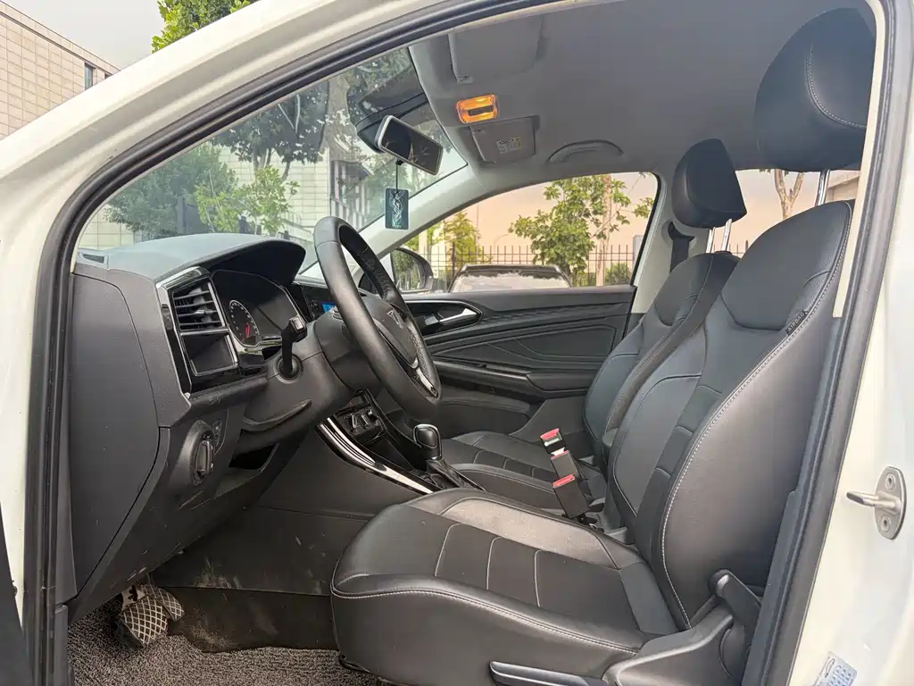 Jetta VS5 2022