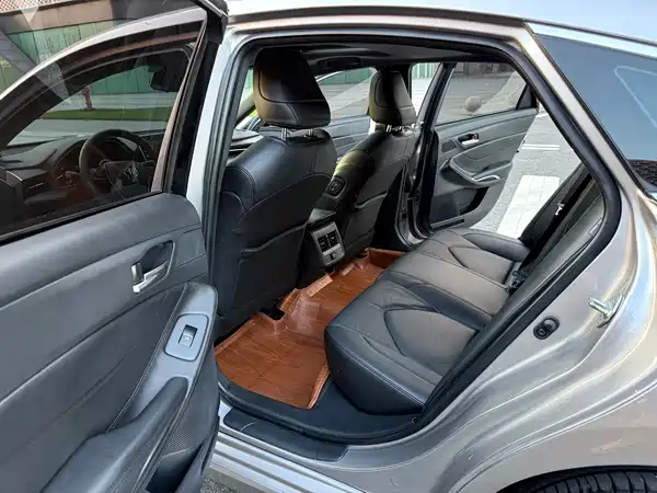 Toyota Avalon 2021