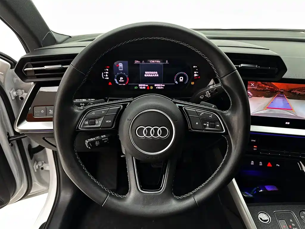 Audi A3 2023 — фото 11