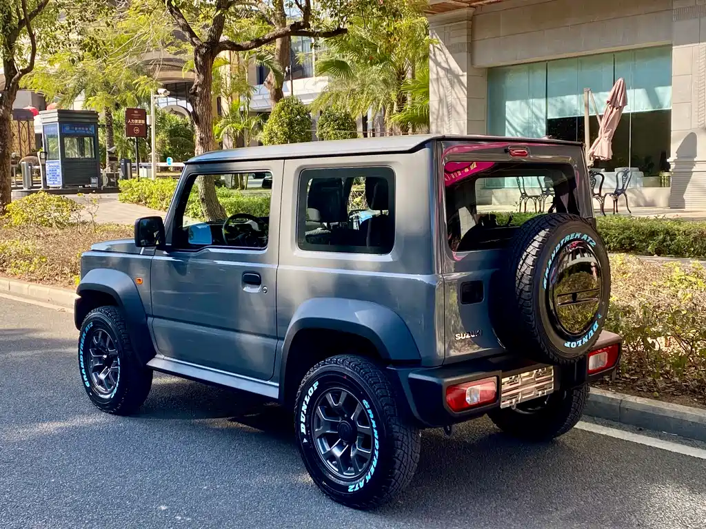 Suzuki Jimny 2026 — фото 7