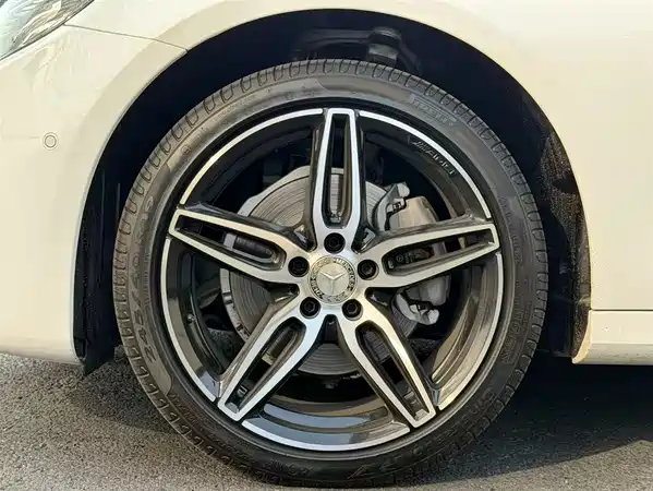 Mercedes-Benz E-Class 2017
