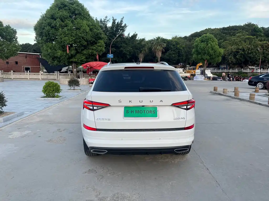 Skoda Kodiaq 2023 — фото 8