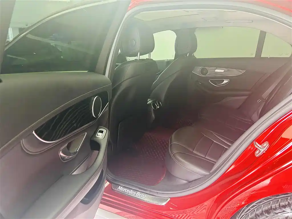 Mercedes-Benz C-Class 2018 — фото 23