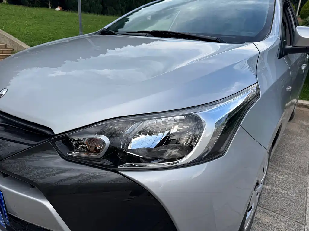 Toyota Yaris L 2016 — фото 9