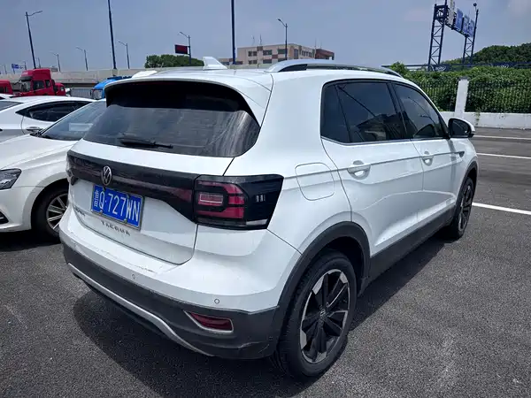 Volkswagen Tacqua 2022
