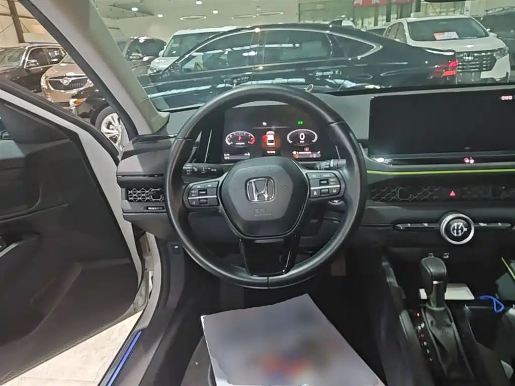 Honda Accord 2023 — фото 11