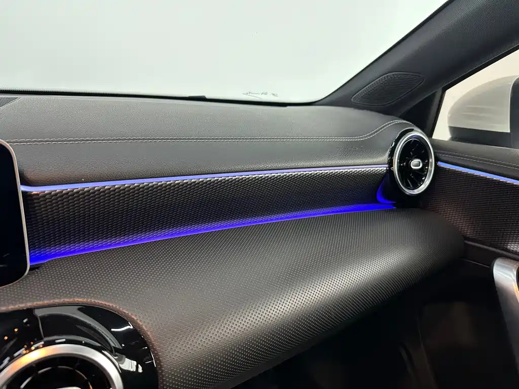 Mercedes-Benz A-Class 2020 — фото 14