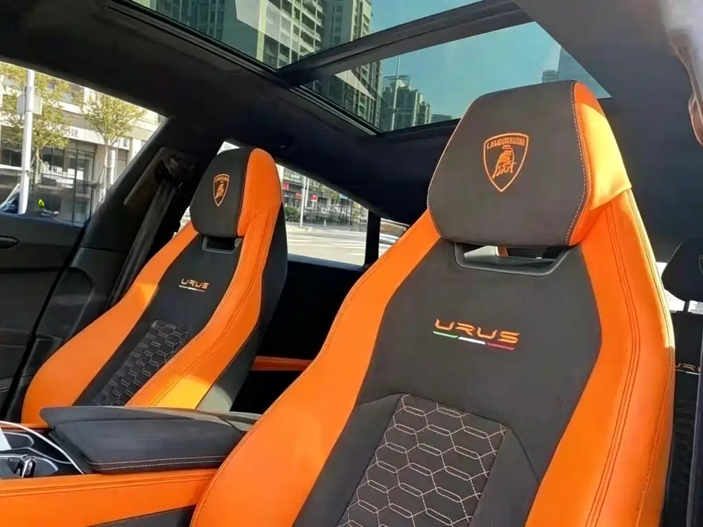 Lamborghini Urus 2023 — фото 3