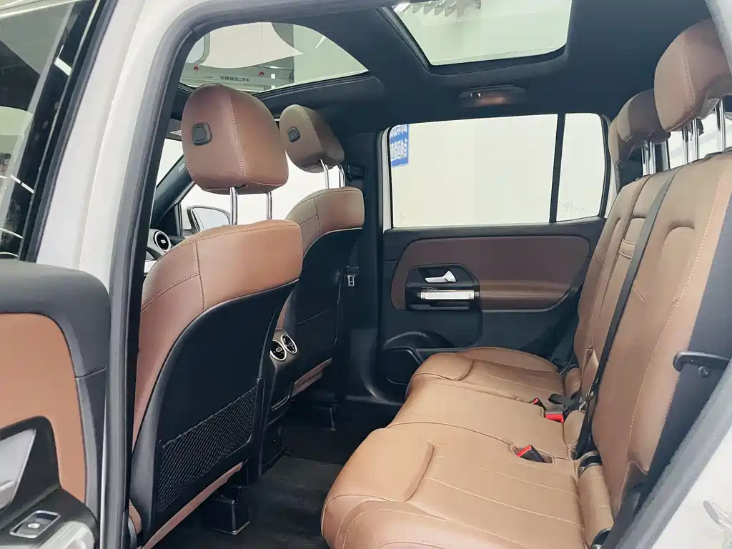 Mercedes-Benz GLB 2023 — фото 10