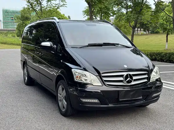 Mercedes-Benz Viano 2015