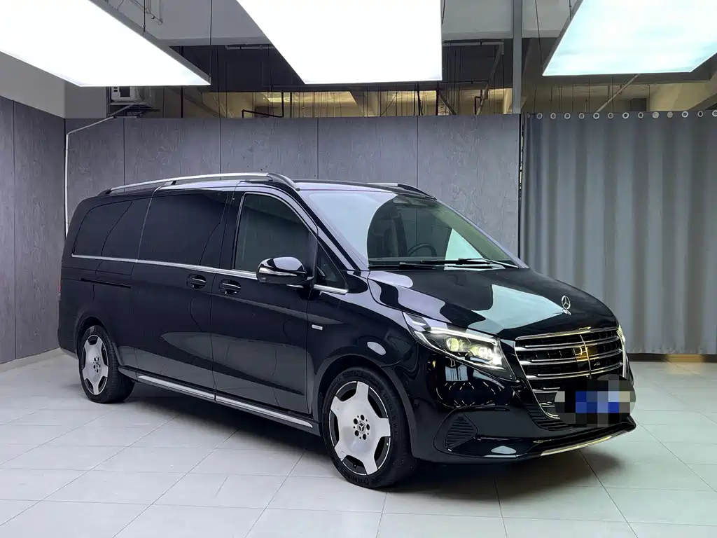 Mercedes-Benz V-Class 2025 — фото 3