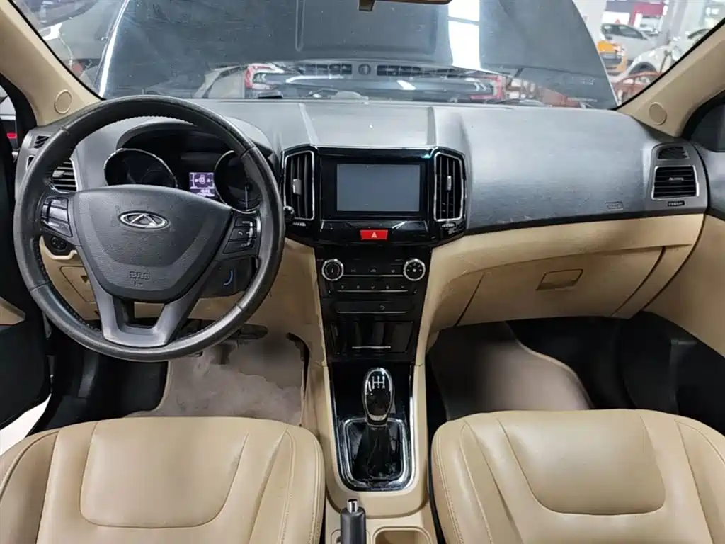 Chery E3 2015 — фото 10