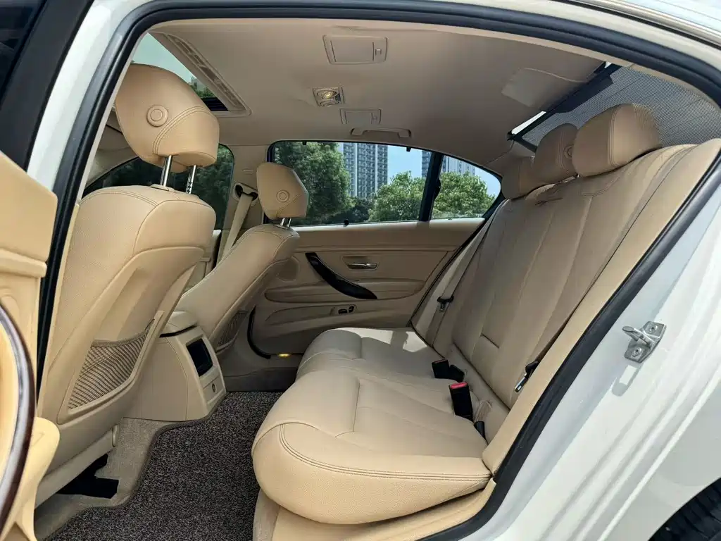 BMW 3 Series 2013