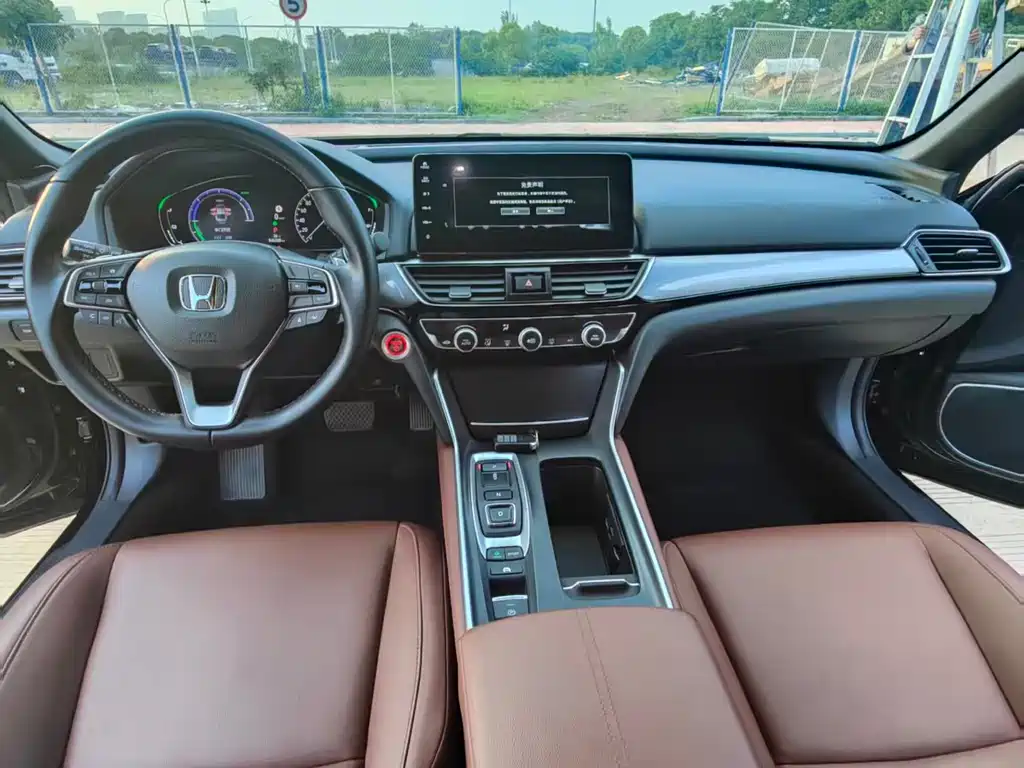 Honda Inspire 2023 — фото 11