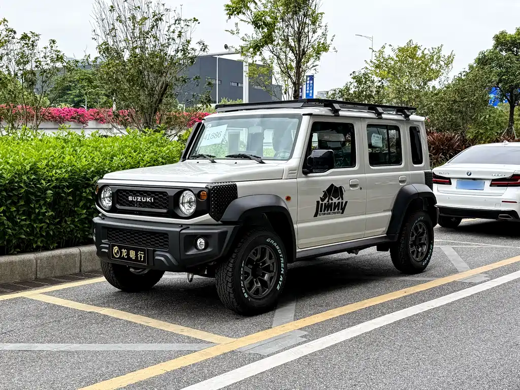 Suzuki Jimny — фото 1