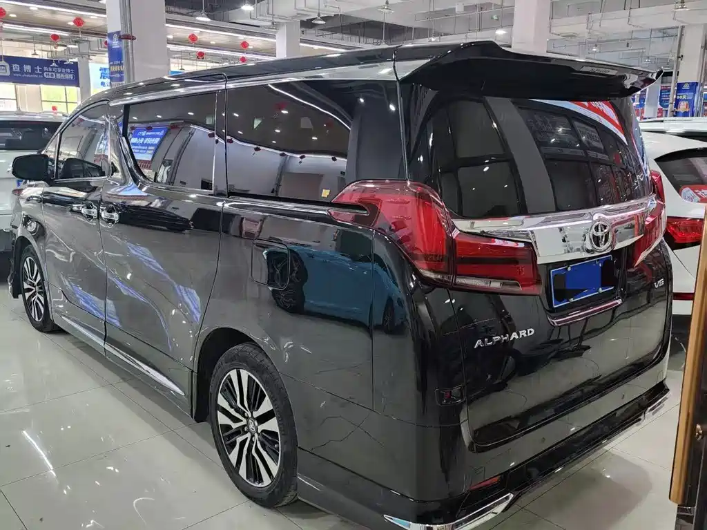 Toyota Alphard 2019 — фото 8