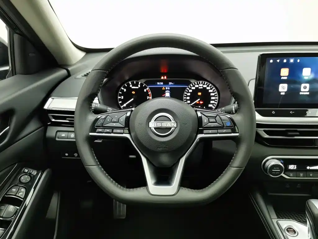 Nissan Teana 2023 — фото 11