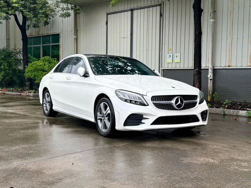 Mercedes-Benz C-Class 2019 — фото 2