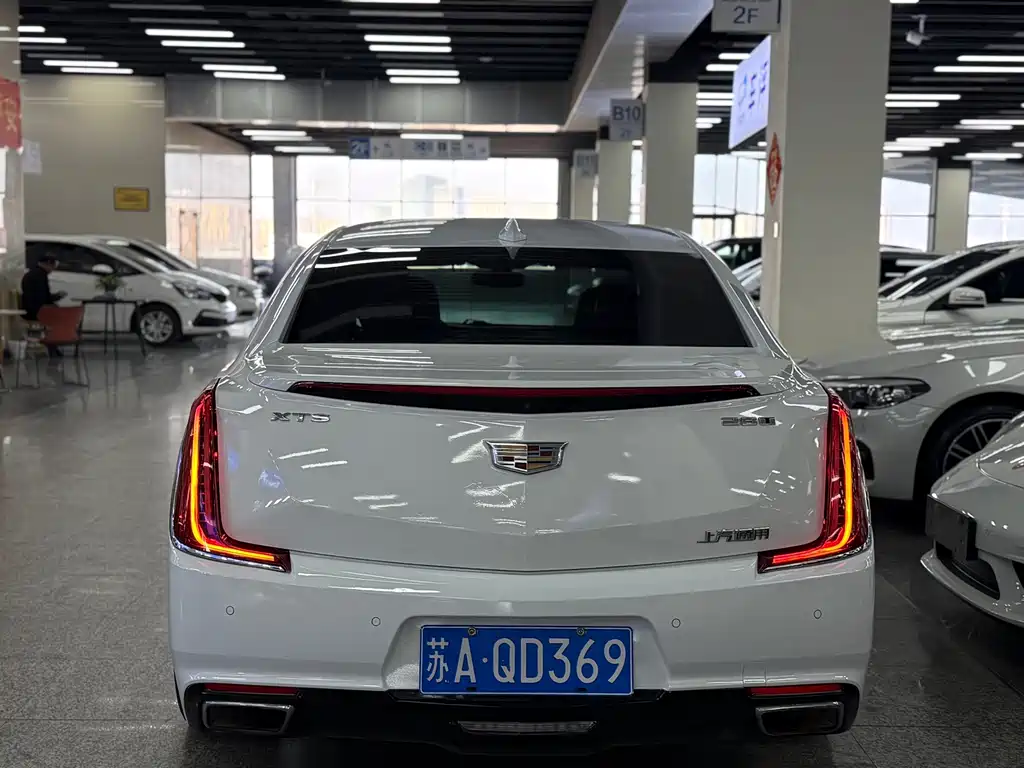 Cadillac XTS 2018 — фото 17