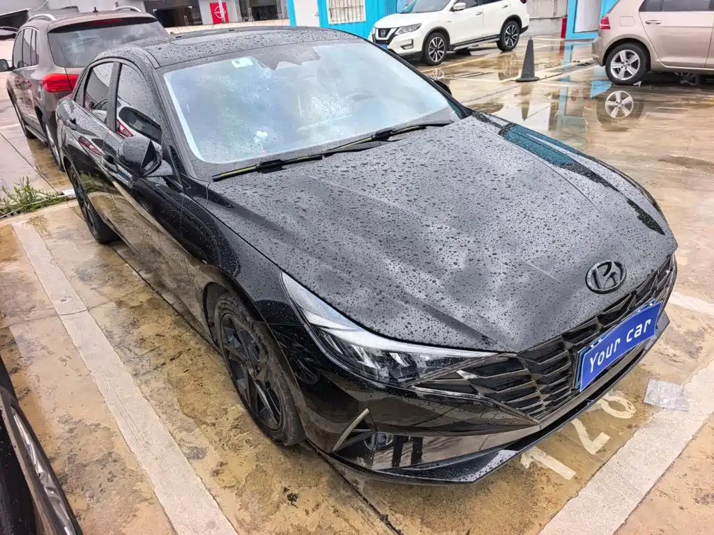 Hyundai Elantra 2021