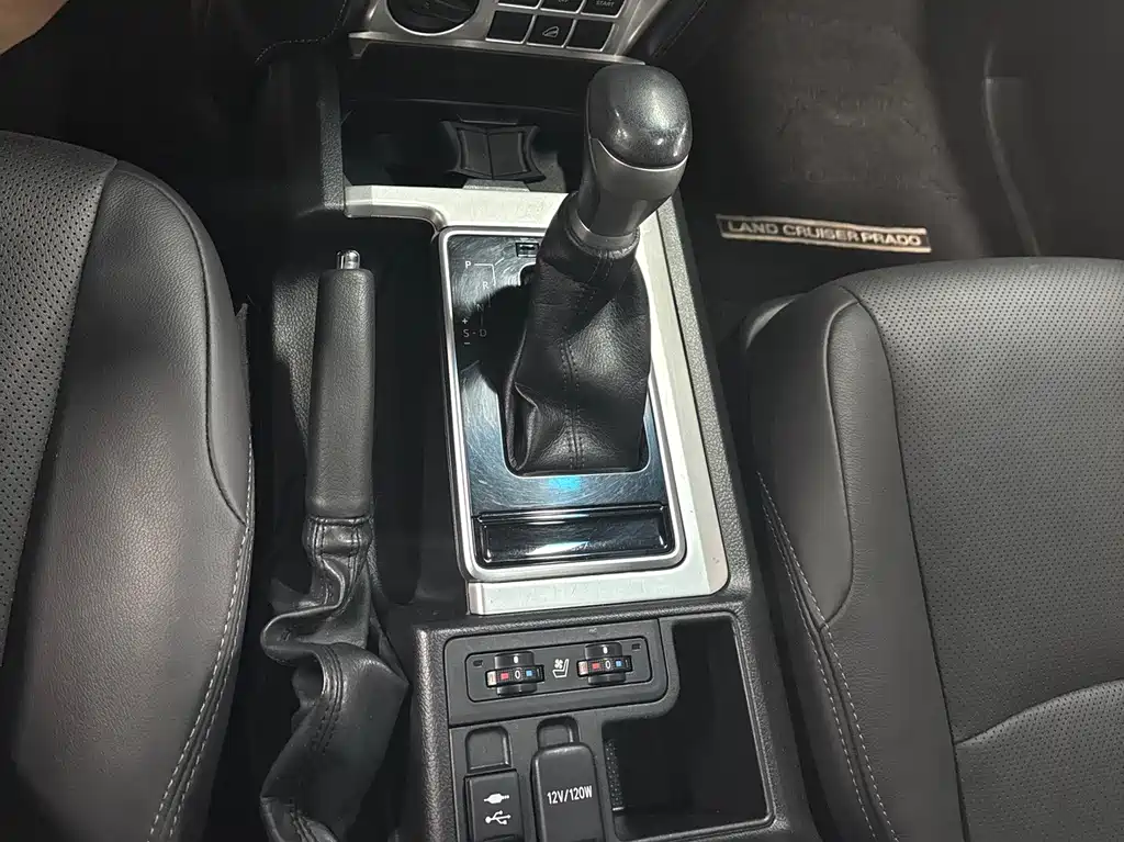 Toyota Prado 2019 — фото 13