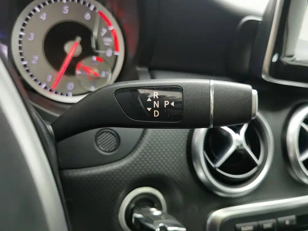 Mercedes-Benz A-Class 2015 — фото 13
