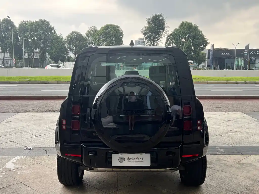 Land Rover Defender — фото 17