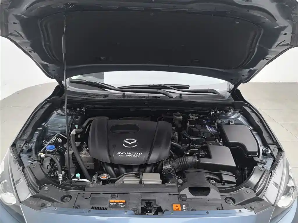 Mazda 3 Axela 2015 — фото 6