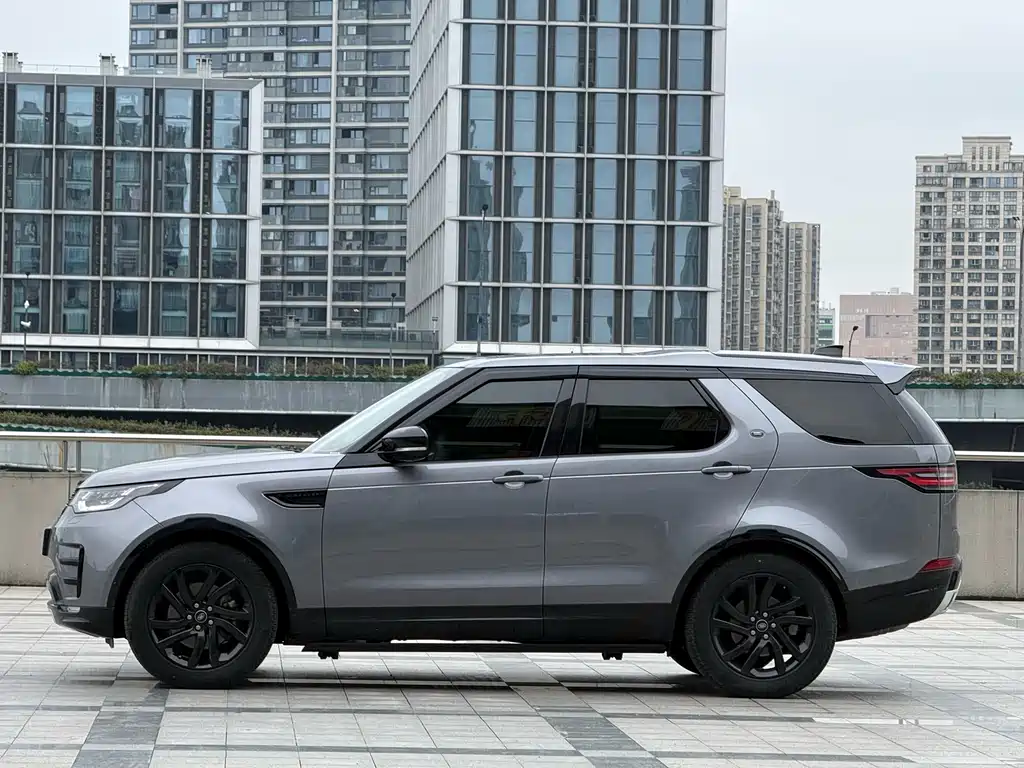 Land Rover Discovery 2021 — фото 6
