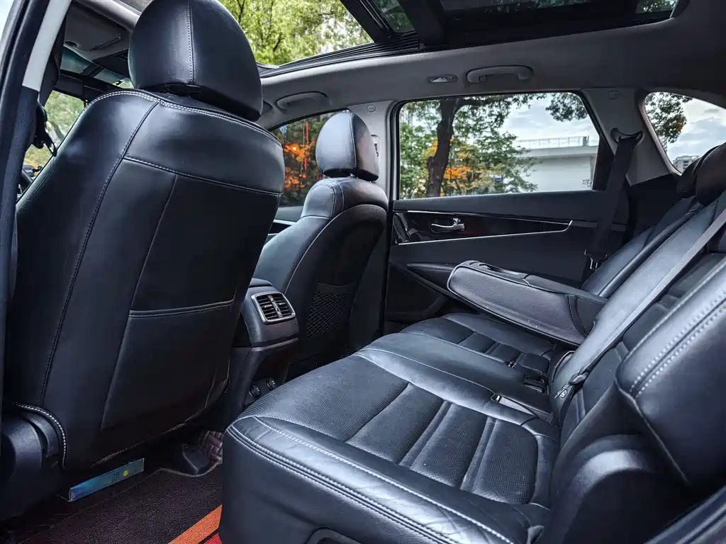 Kia Sorento 2018 — фото 4