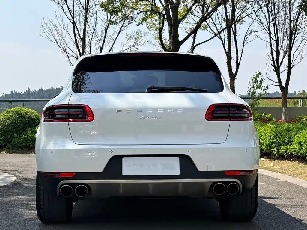 Porsche Macan 2018 — фото 9