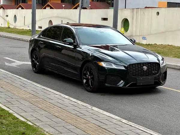 Jaguar XFL 2021