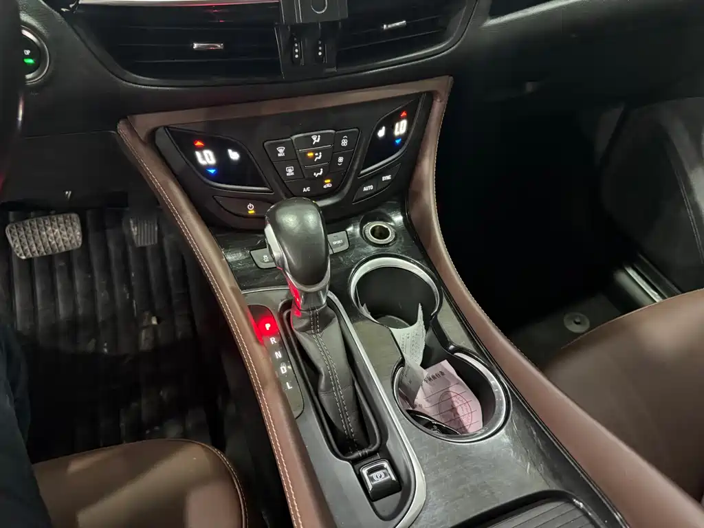 Buick Envision Plus 2020 — фото 12
