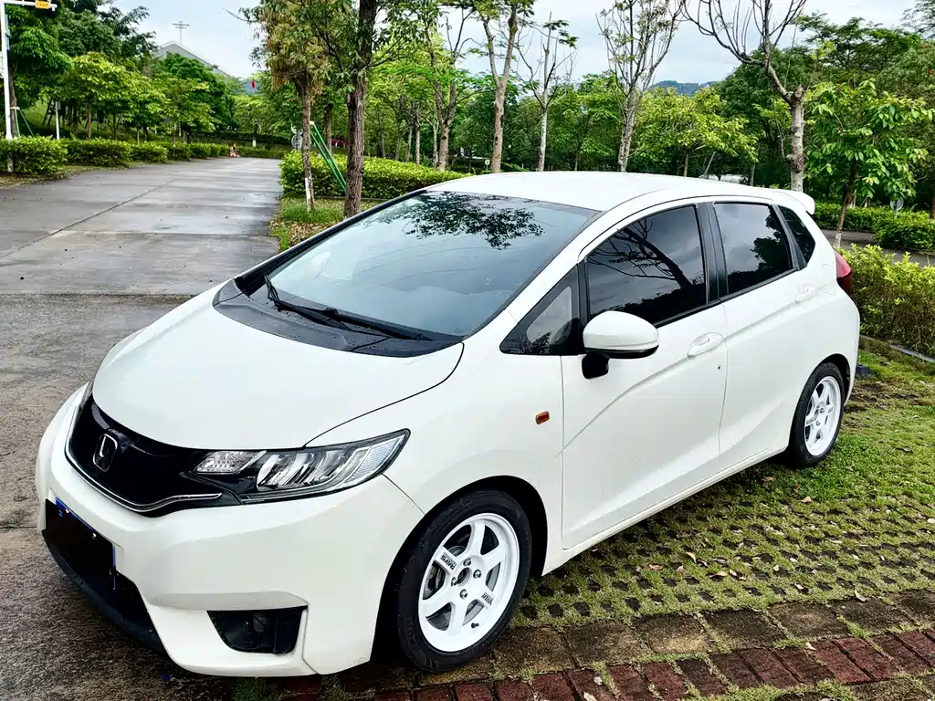 Honda Fit 2018 — фото 11