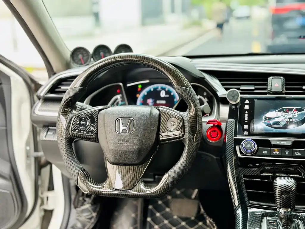 Honda Civic 2019 — фото 12