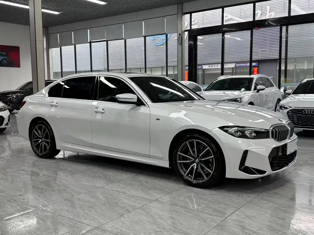 BMW 3 Series 2023