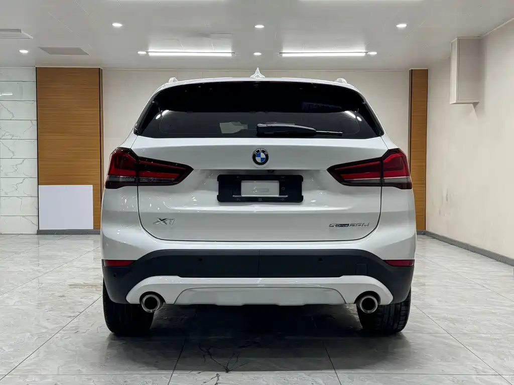BMW X1 2022 — фото 5