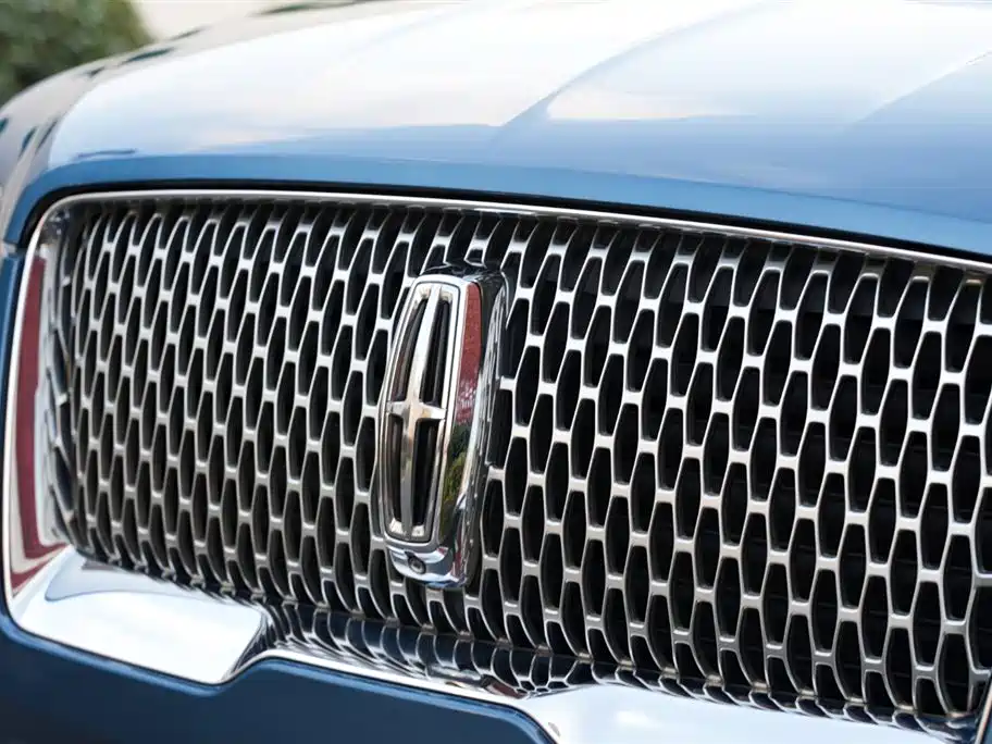 Lincoln Navigator 2019 — фото 25