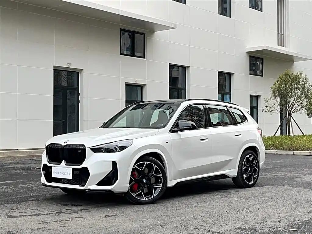 BMW X1 M35Li — фото 1