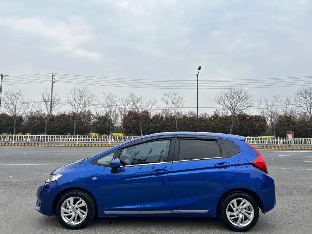 Honda Fit 2016 — фото 2