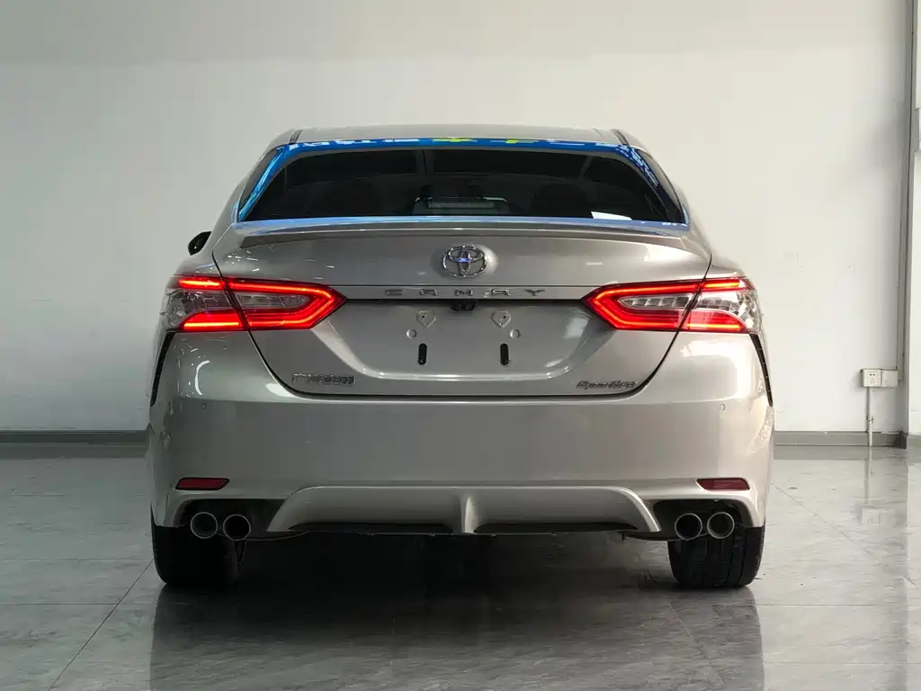 Toyota Camry 2020 — фото 4