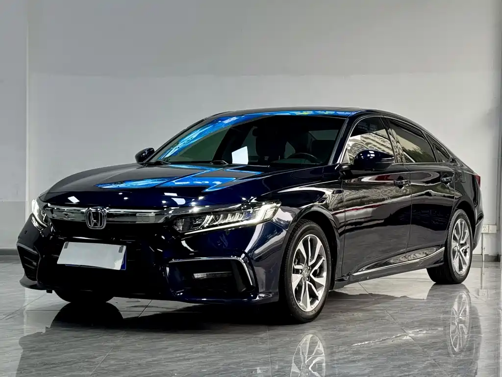 Honda Inspire 2020 — фото 1