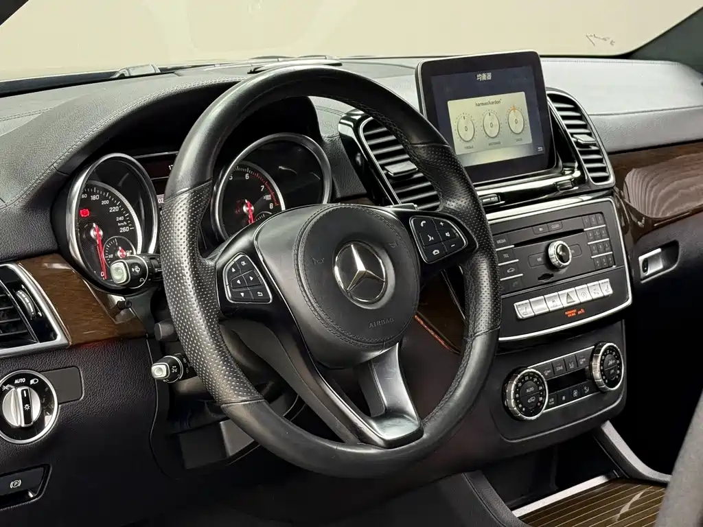 Mercedes-Benz GLS 2018 — фото 7