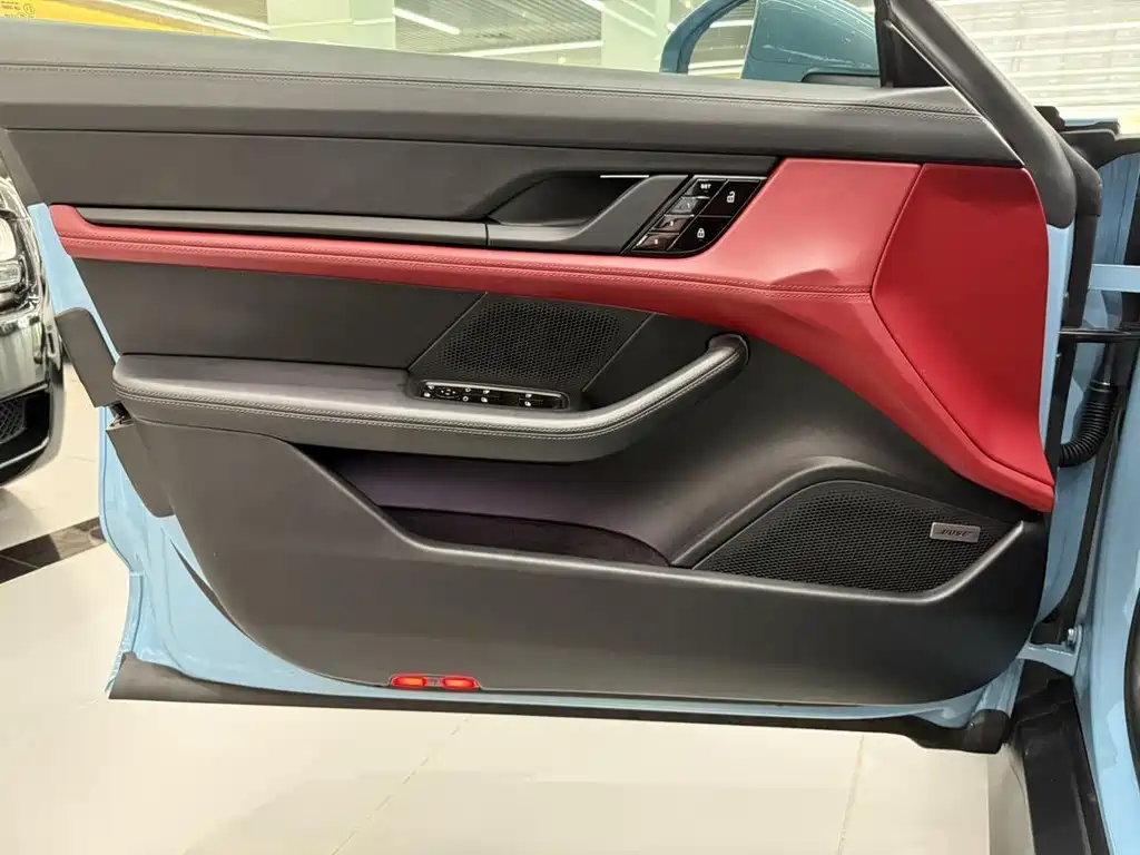 Porsche Taycan 2021 — фото 13