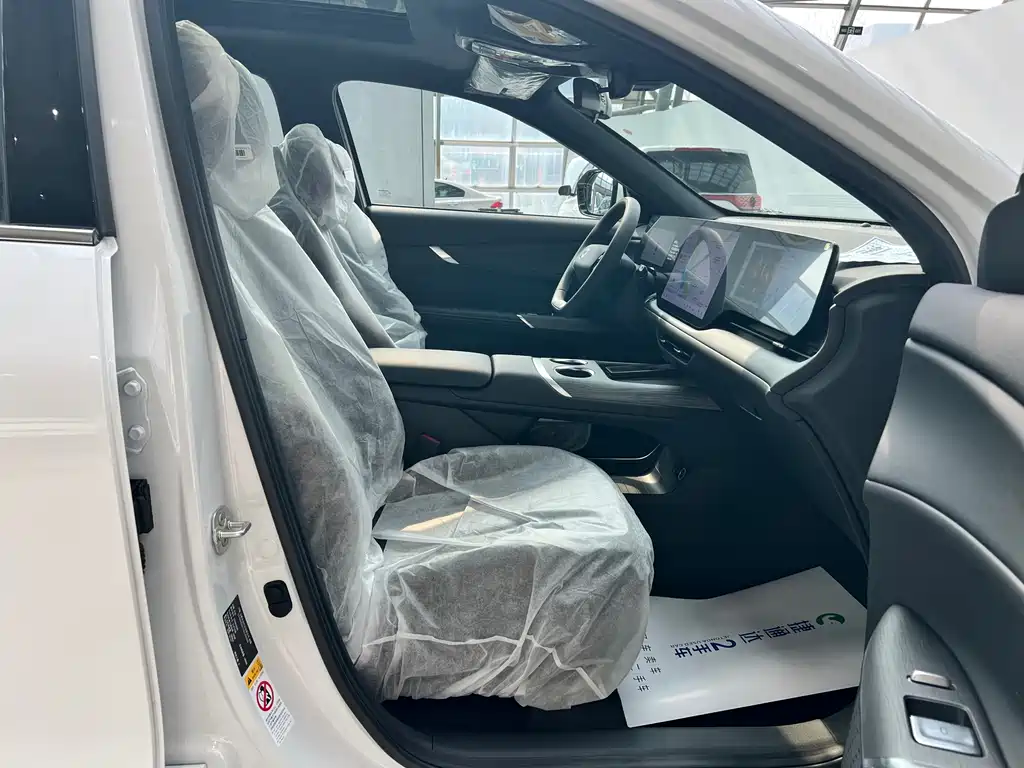 Changan CS75 PLUS 2026 — фото 13