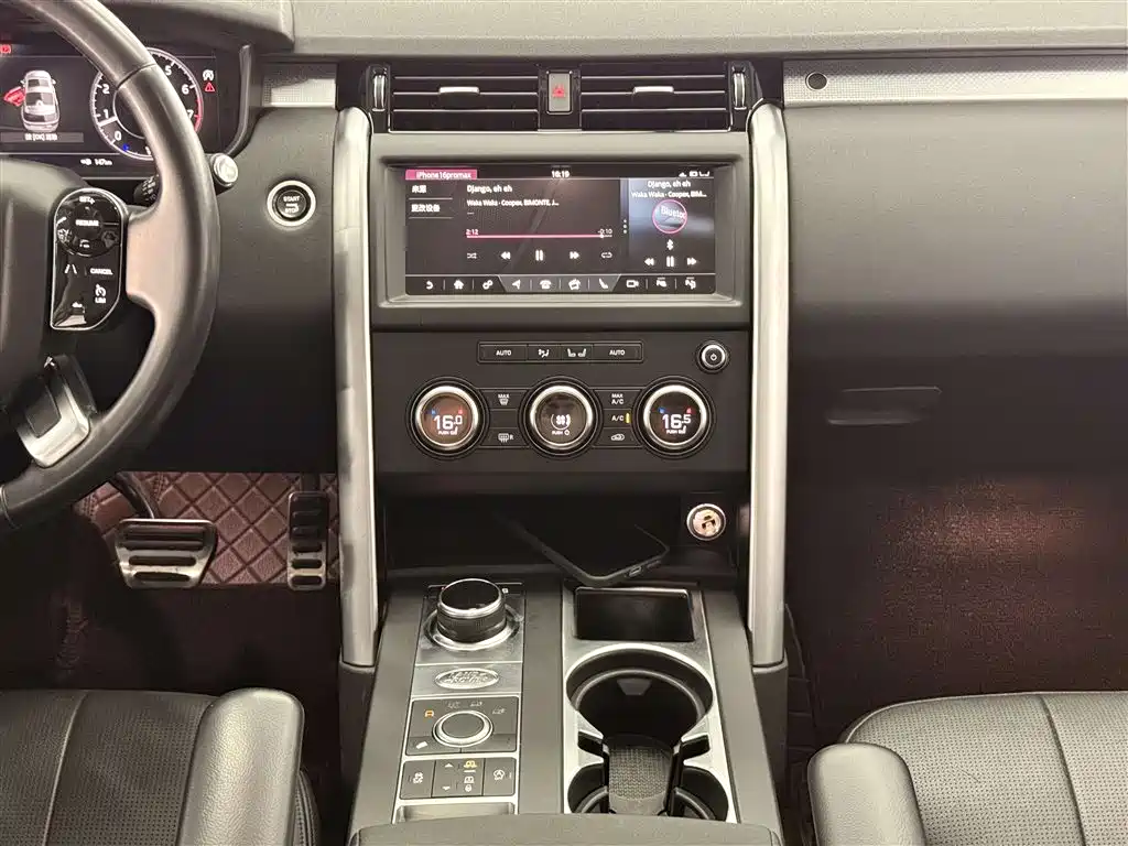 Land Rover Discovery 2020 — фото 19