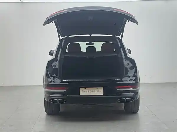 Bentley Bentayga 2024